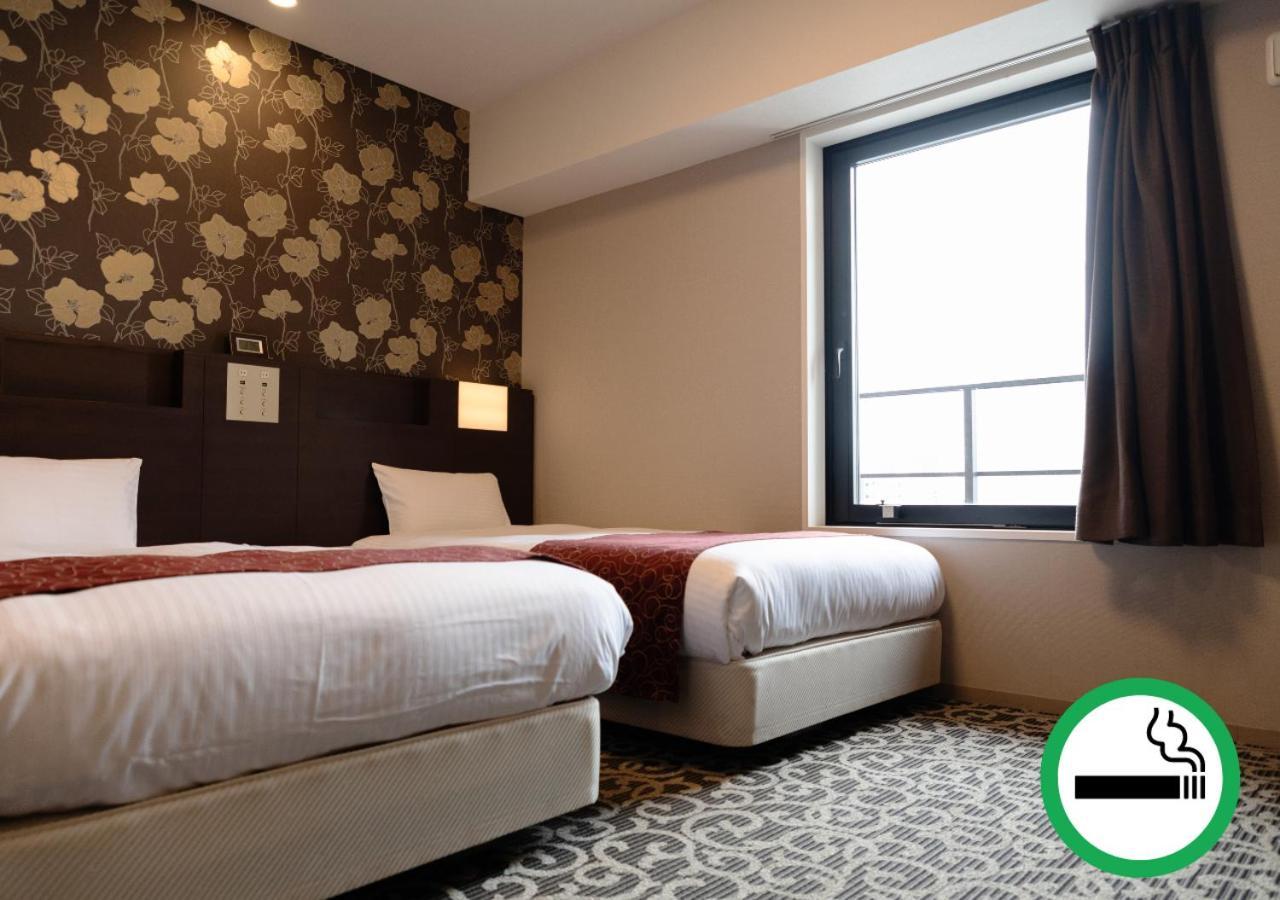Hotel. Links Namba Ōsaka Zimmer foto